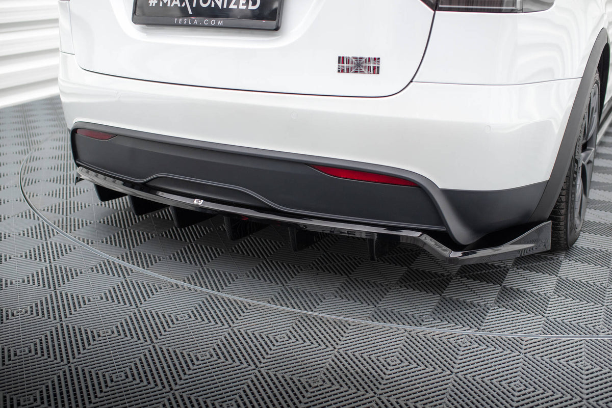 Maxton Design - Central Rear Splitter (with Vertical Bars) Tesla Model ...