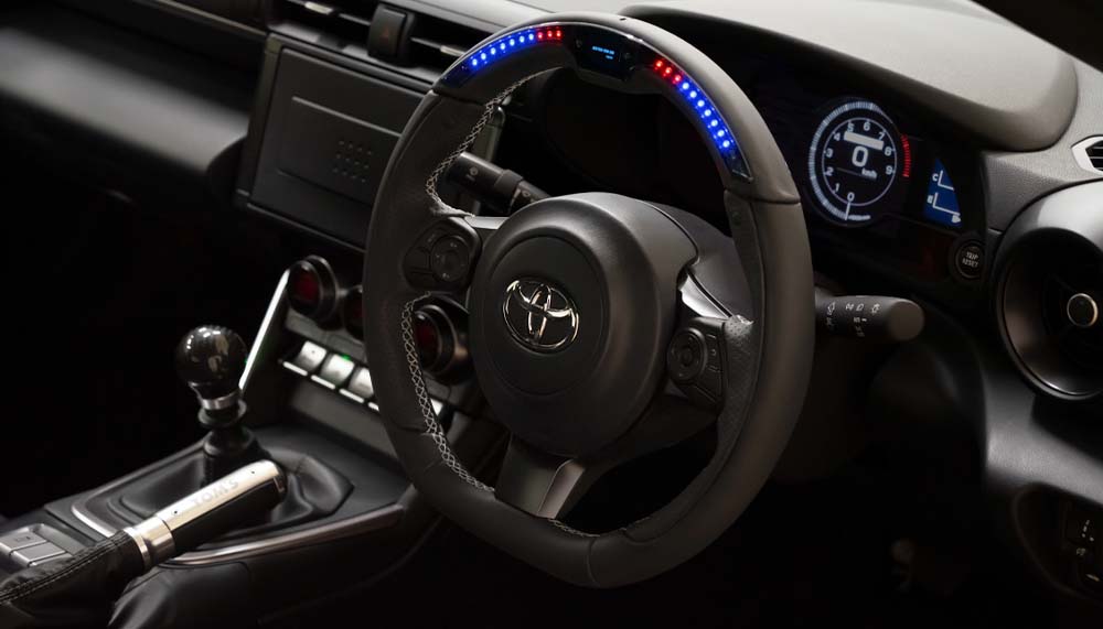 TOM'S レーシングステアリング GR86 ZN8 45100-TZN80 TOM'S Racing - Racing Steering Wheel Toyota GR86 | Royal Body Kits