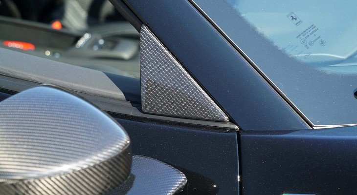 Novitec - Side Window Triangle Cover Ferrari F8 Tributo / Spider - F6 ...